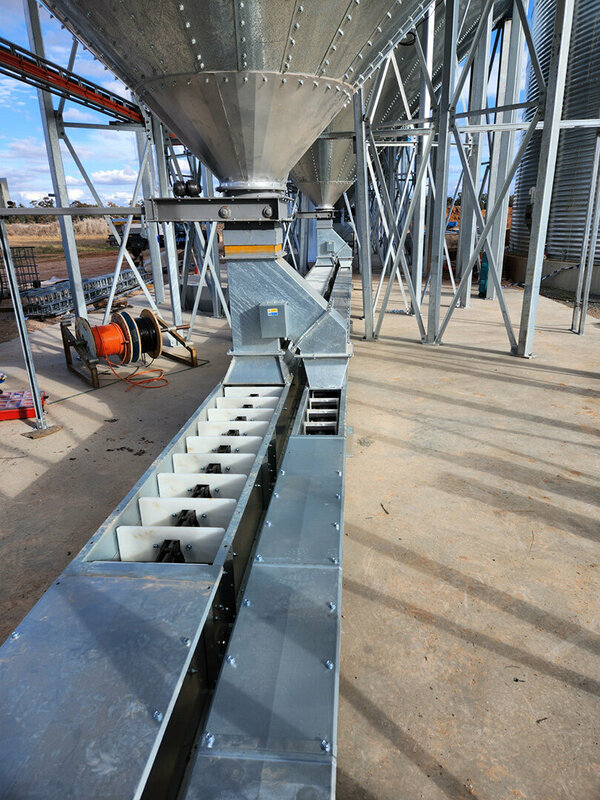 Close look at the Alvan Blanch grain handling conveyor